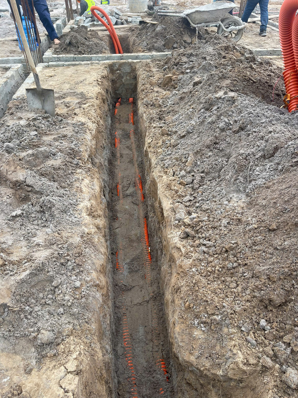 Thi công hệ thống điện